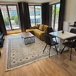 New Apartment, Close Center, Free Parking *