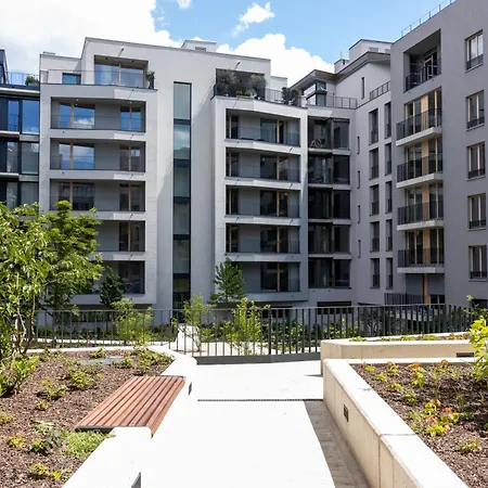 New Apartment, Close Center, Free Parking *